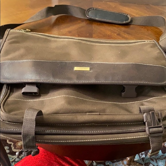 us luggage briefcase